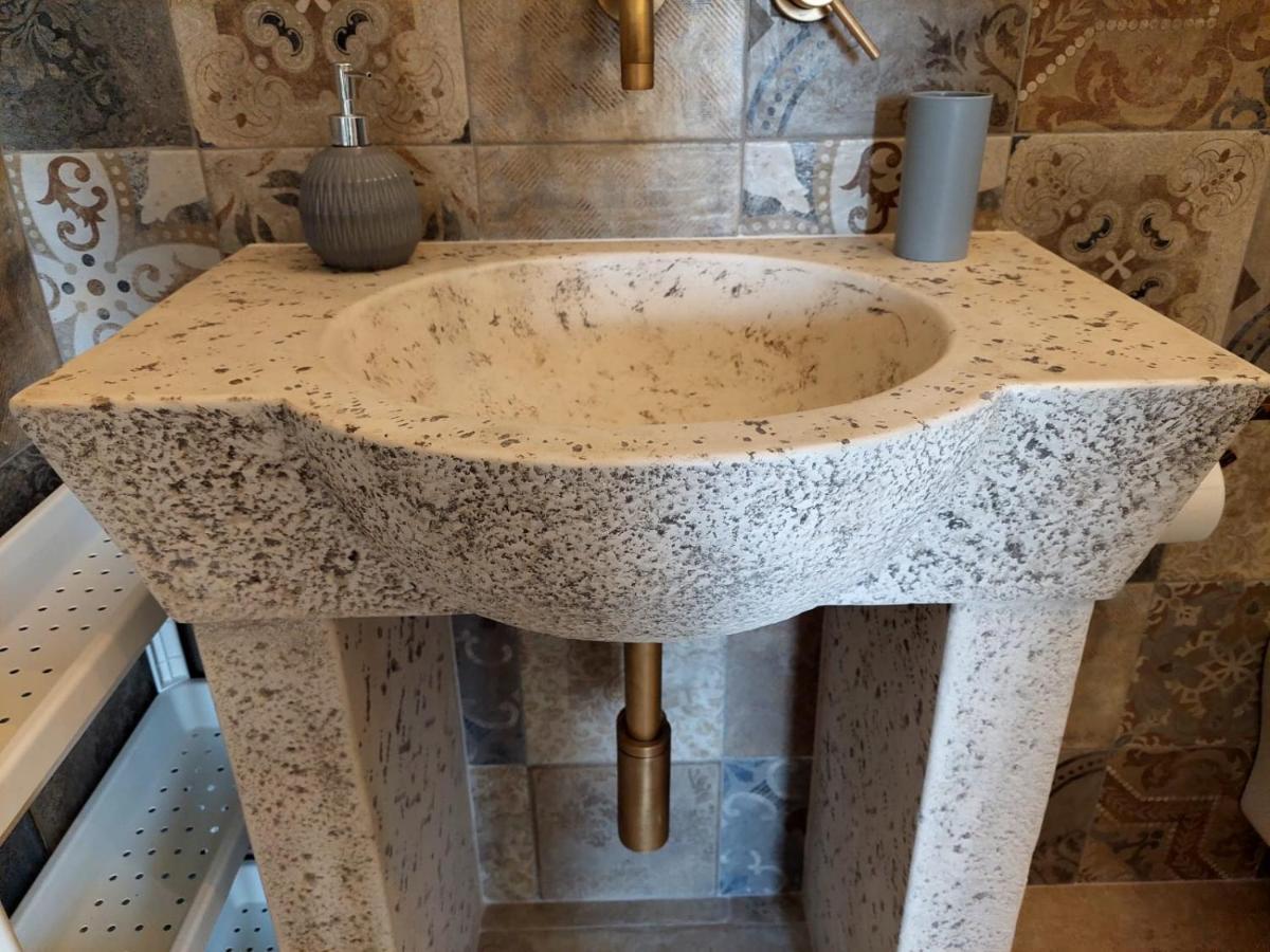 Trulli Carlo Anna Villa โลโกโรตอนโด ภายนอก รูปภาพ